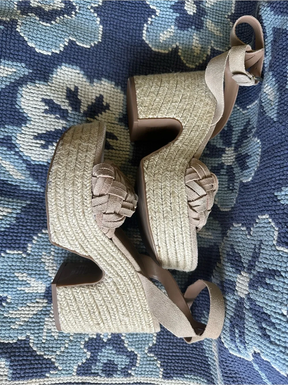 👡 Marc Fisher LTD Wlodivia Beige Suede Espadrille Platform Sandals 8.5M